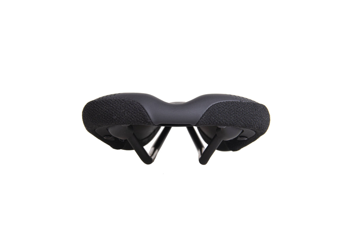 Titanium Black Medium Saddle R259