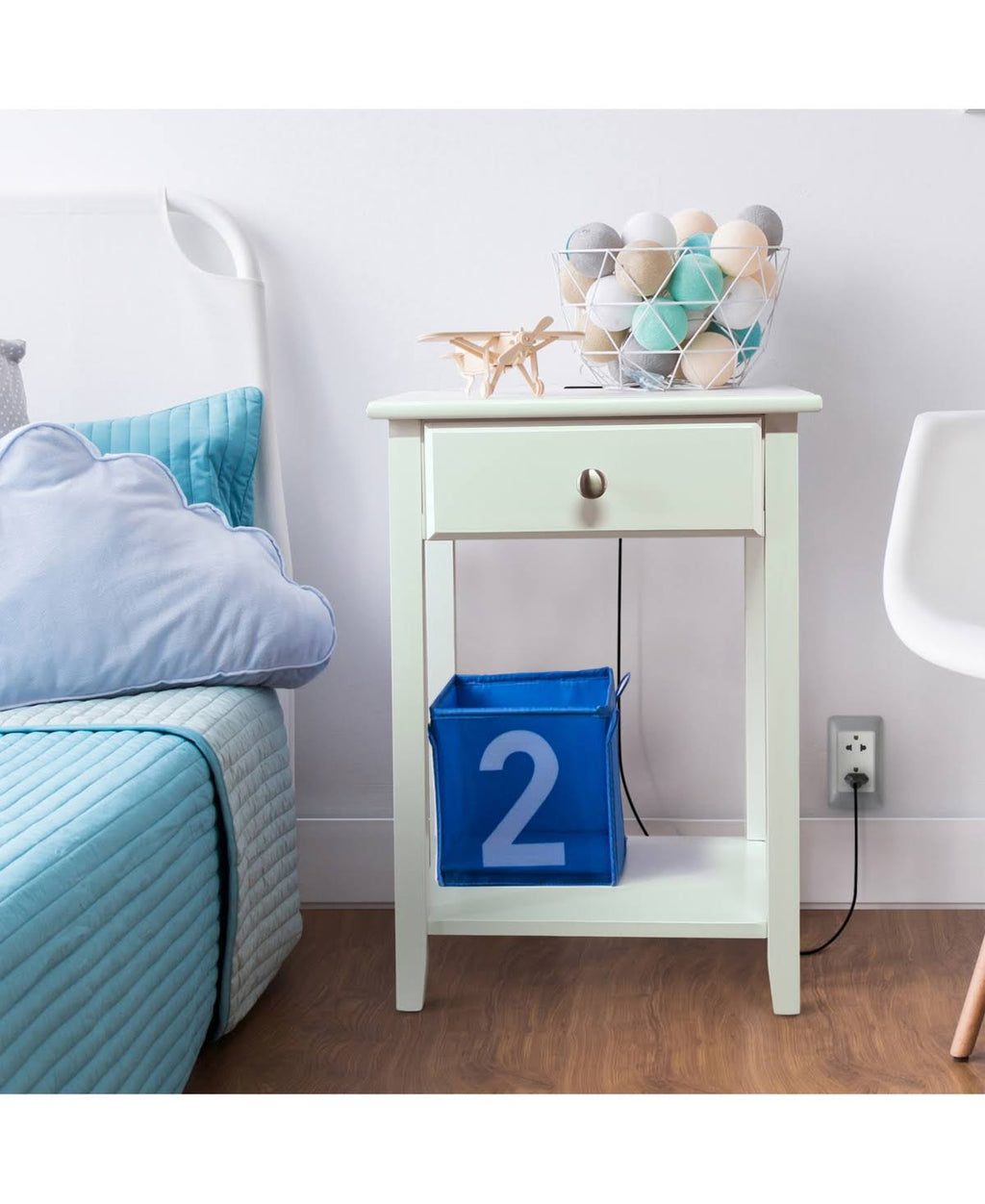 White Nightstand with USB Port K8946