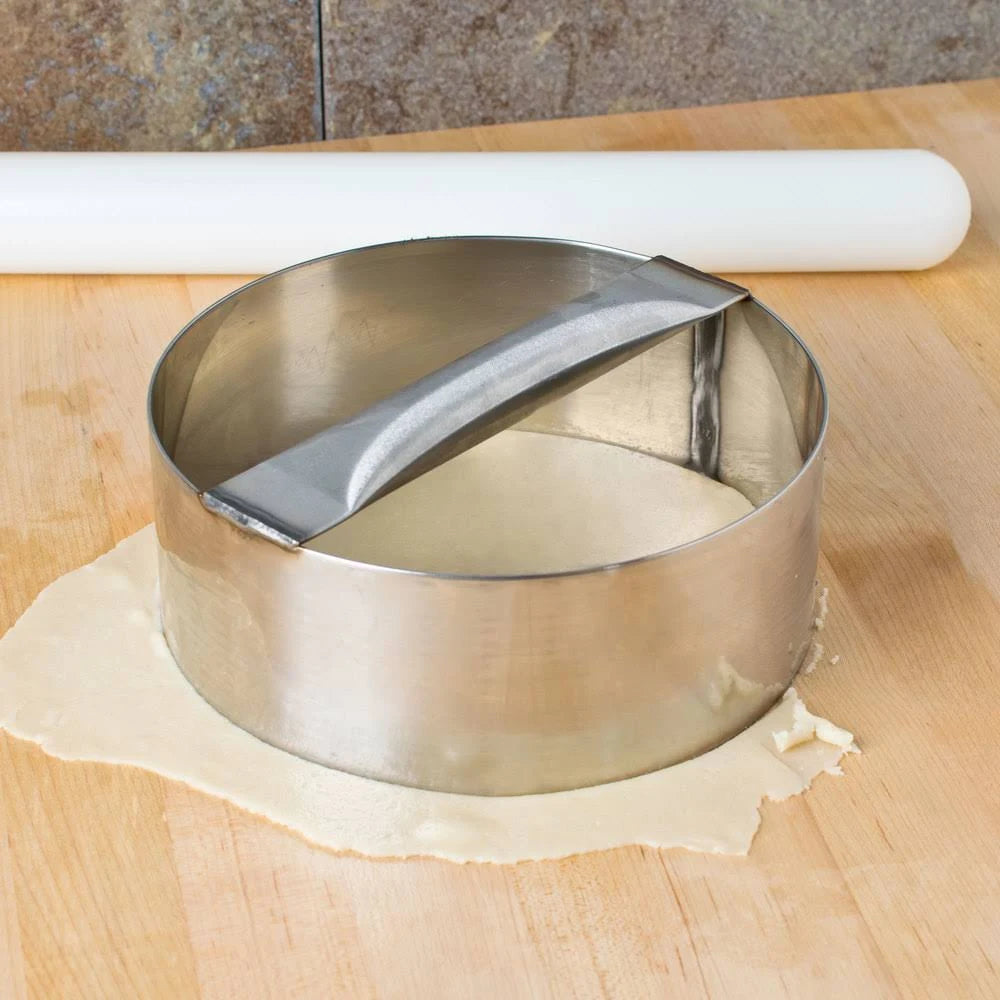 11 in Dough Cutting Ring W520