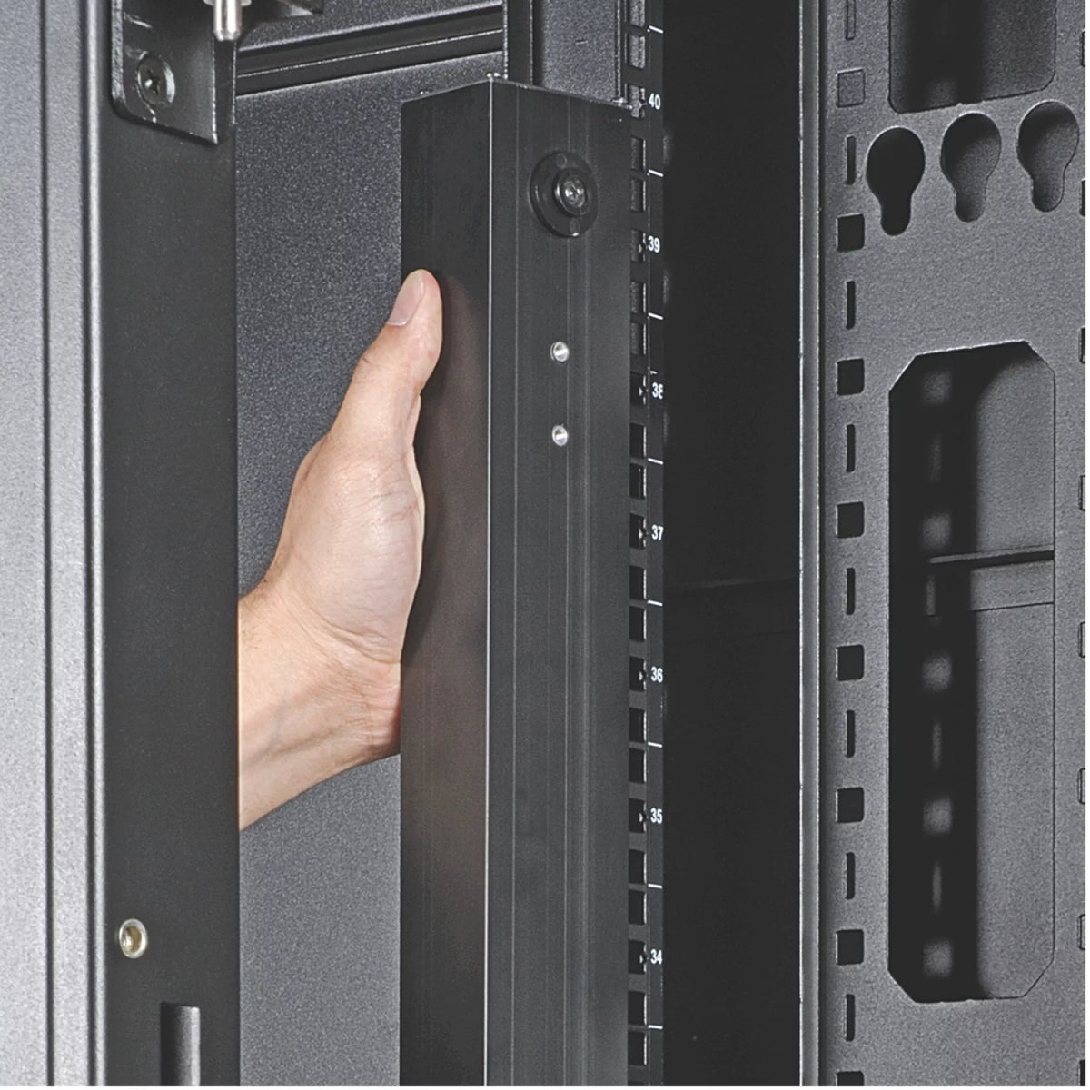 Metered PDU, 7.4kW Single-Phase 230V, 8 C19 and 40 C13 Outlets, IEC-309 32A Blue Input, 10 ft. Cord S4435