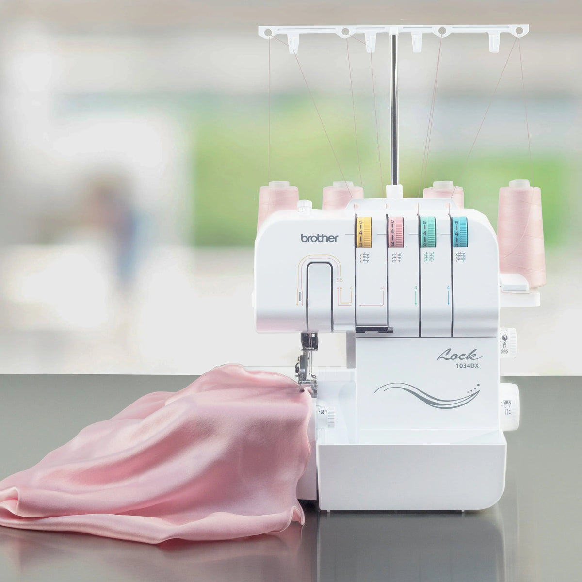 3 or 4 Thread Serger H574491