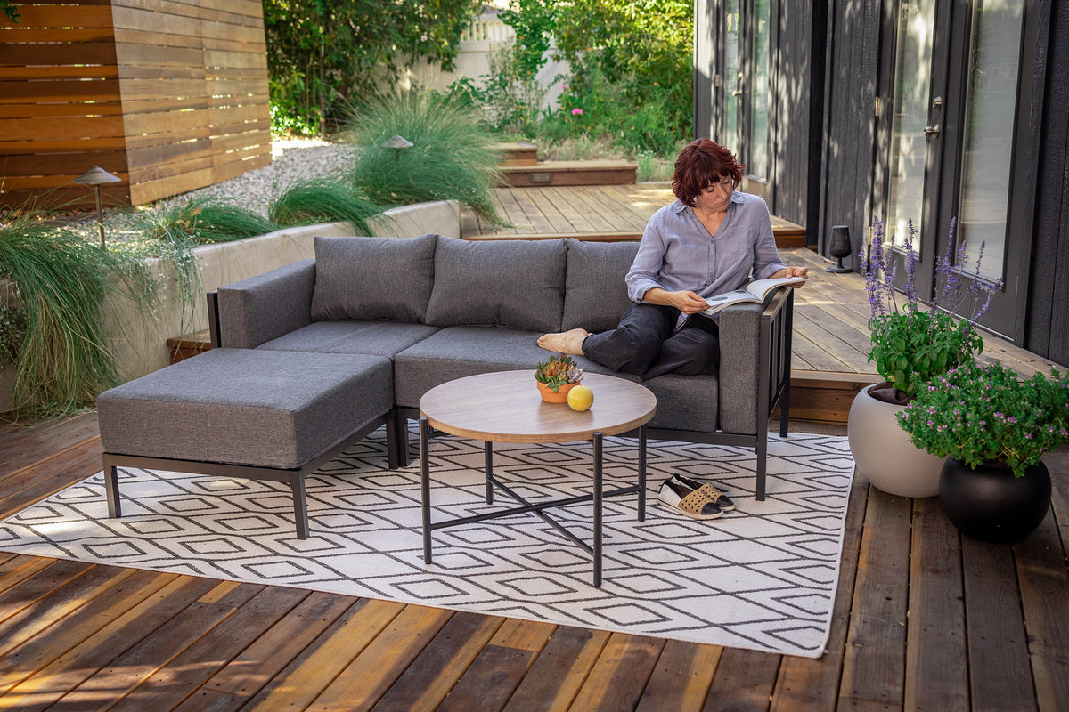 4 Piece Cushion Sectional Set L304331