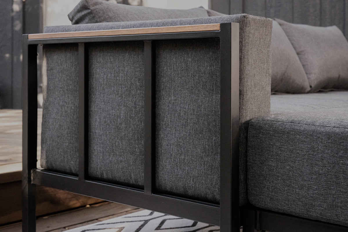 4 Piece Cushion Sectional Set L304331